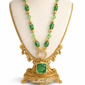 Southern Glitz Emerald Spring Necklace – St. Patrick’s Day Green Crystal & Gold